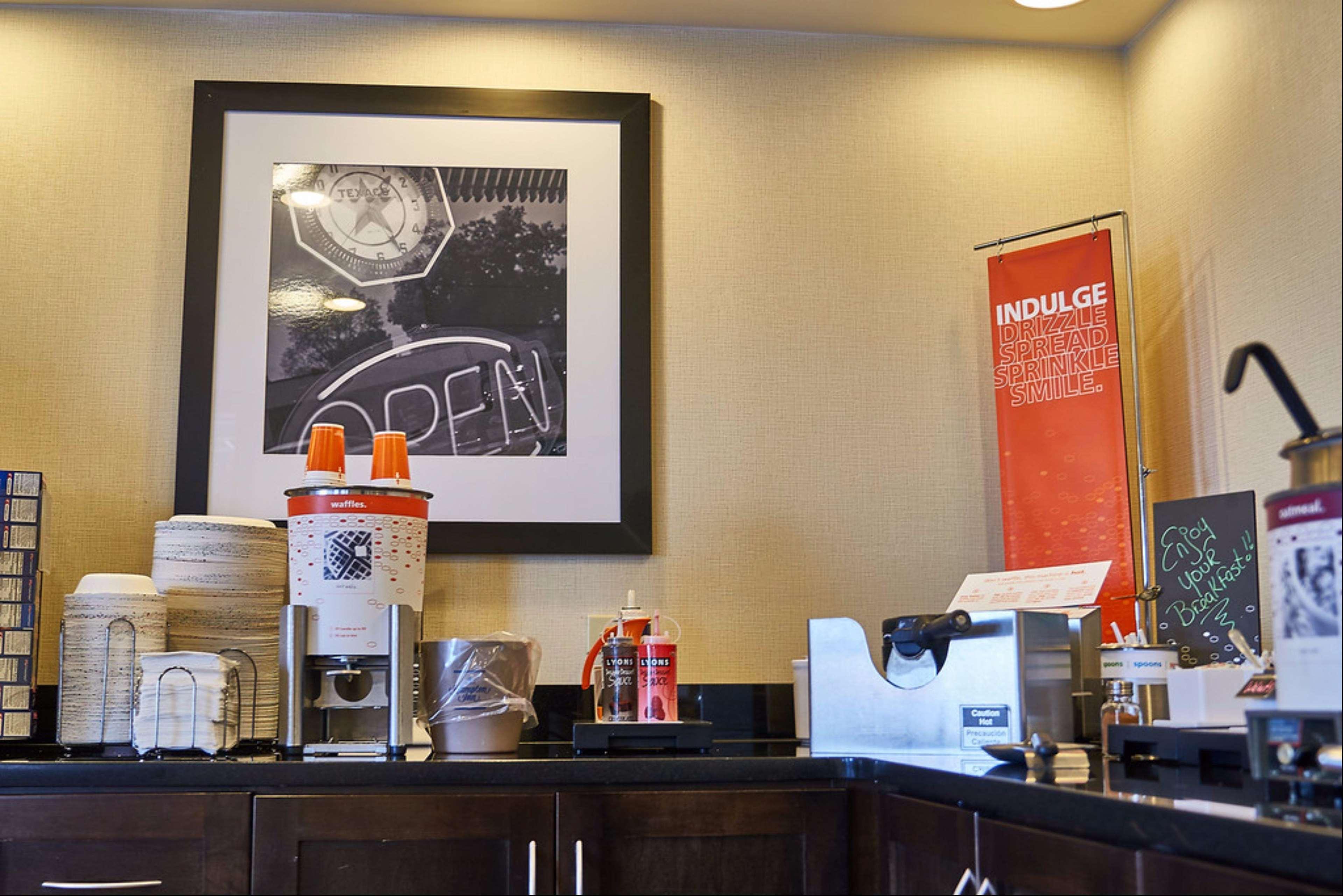 Hampton Inn 4*