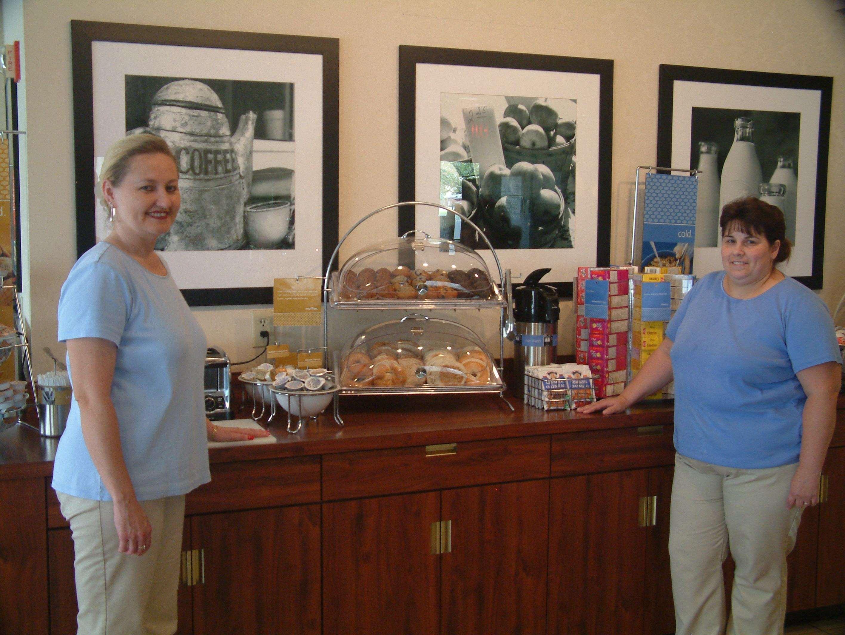 Hampton Inn 4*