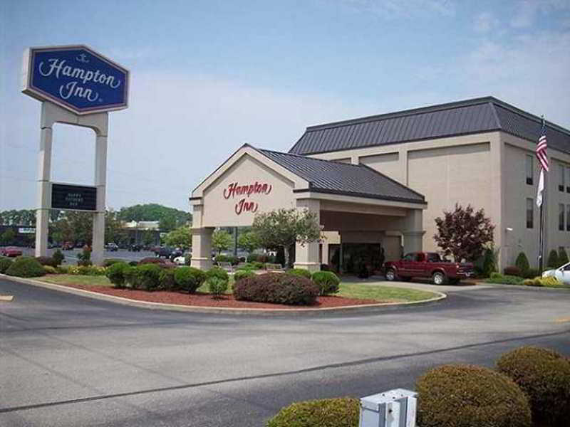 Hampton 4*